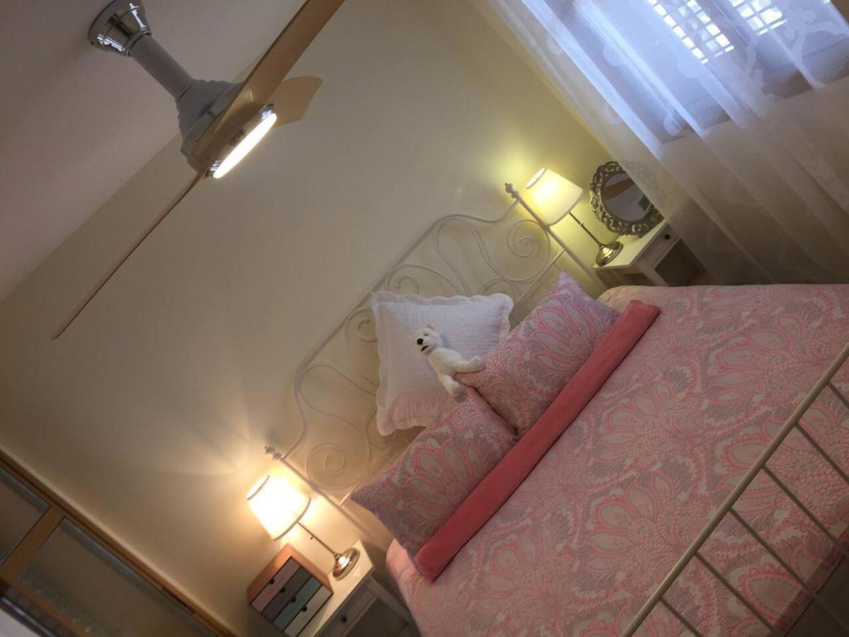 2 Bed Penthouse Apartment - Sea Views - Sleeps 4 피네스트라트 외부 사진
