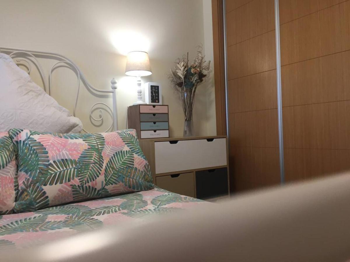 2 Bed Penthouse Apartment - Sea Views - Sleeps 4 피네스트라트 외부 사진