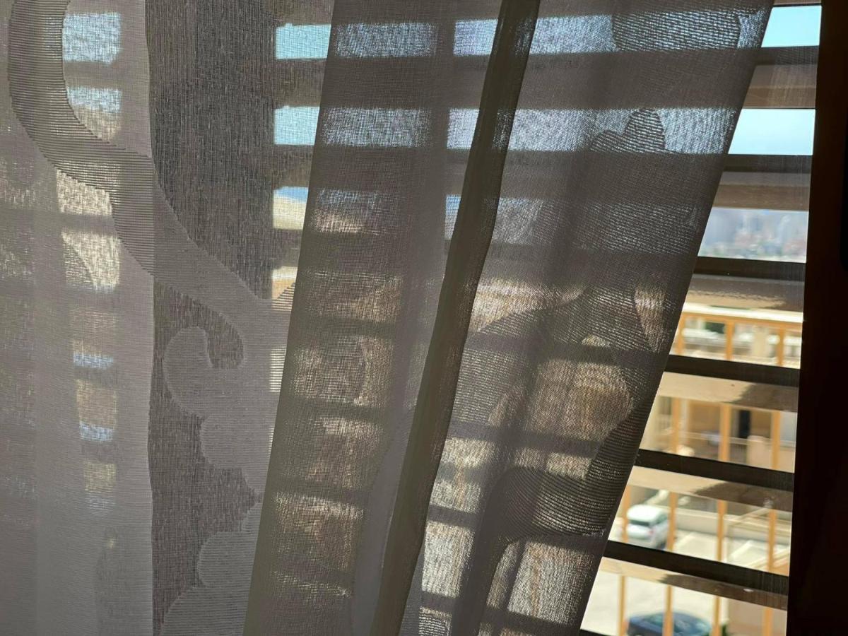 2 Bed Penthouse Apartment - Sea Views - Sleeps 4 피네스트라트 외부 사진